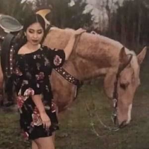 Meet your Posher, Yaley